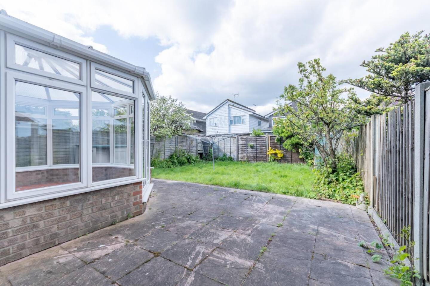 Pass The Keys Large House In Benfleet Villa South Benfleet Exterior photo